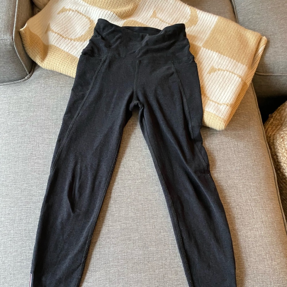 Beyond Yoga zip ankle leggings